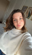 Grace · 23 years old